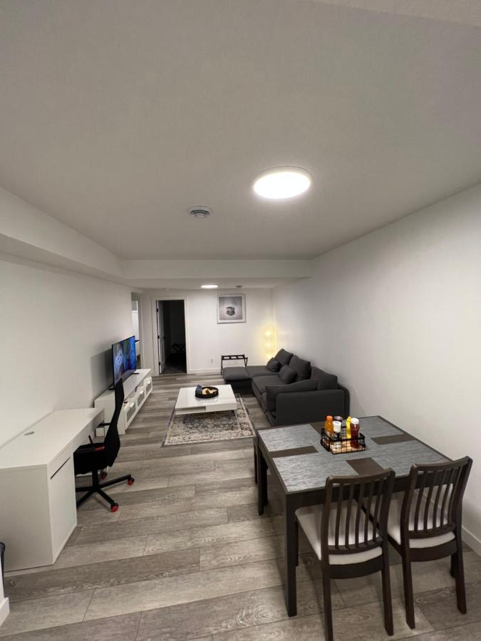 Newly Built 2 Bedroom Suite With Free Parking - Close To Banff National Park, Calgary YYC Exterior foto